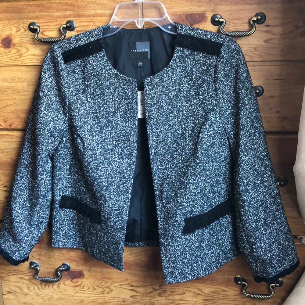 Limited Black and White colored Blazer - Picture 8 of 8